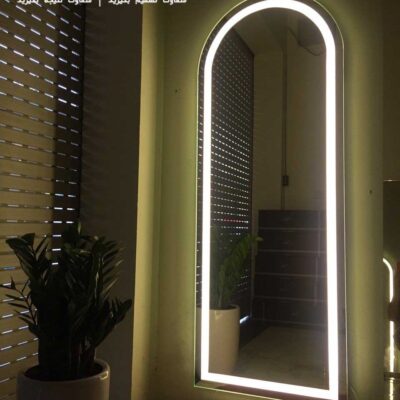 آینه LED هلالی